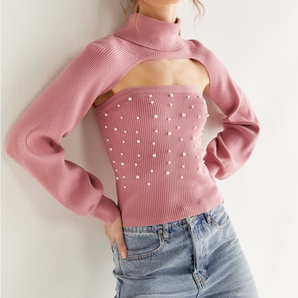 NWOT Dusty Rose Pearl Top  Turtleneck Bolero Pullover Set - Size M